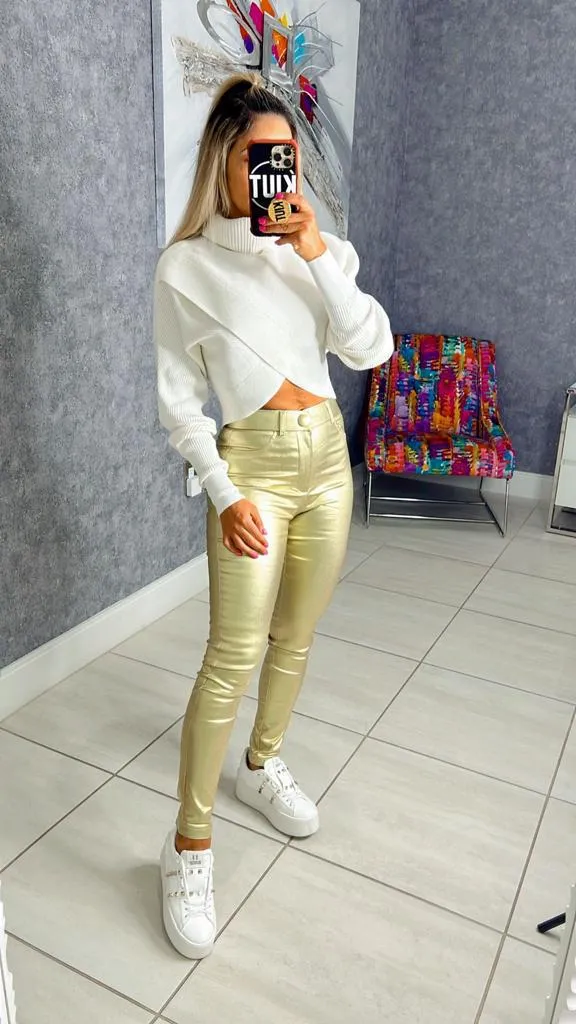 9691 Turtleneck long sleeve crop sweater