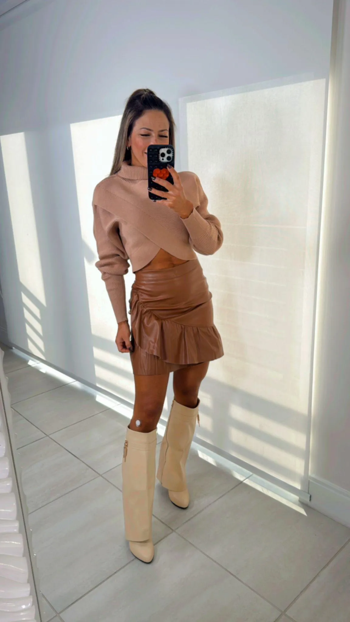 9691 Turtleneck long sleeve crop sweater