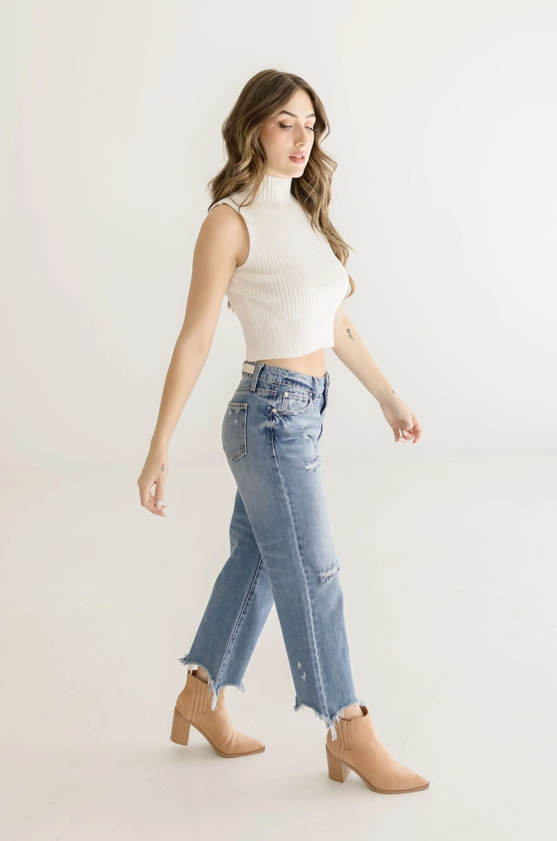 Anna High Rise Distressed Jeans Medium Wash