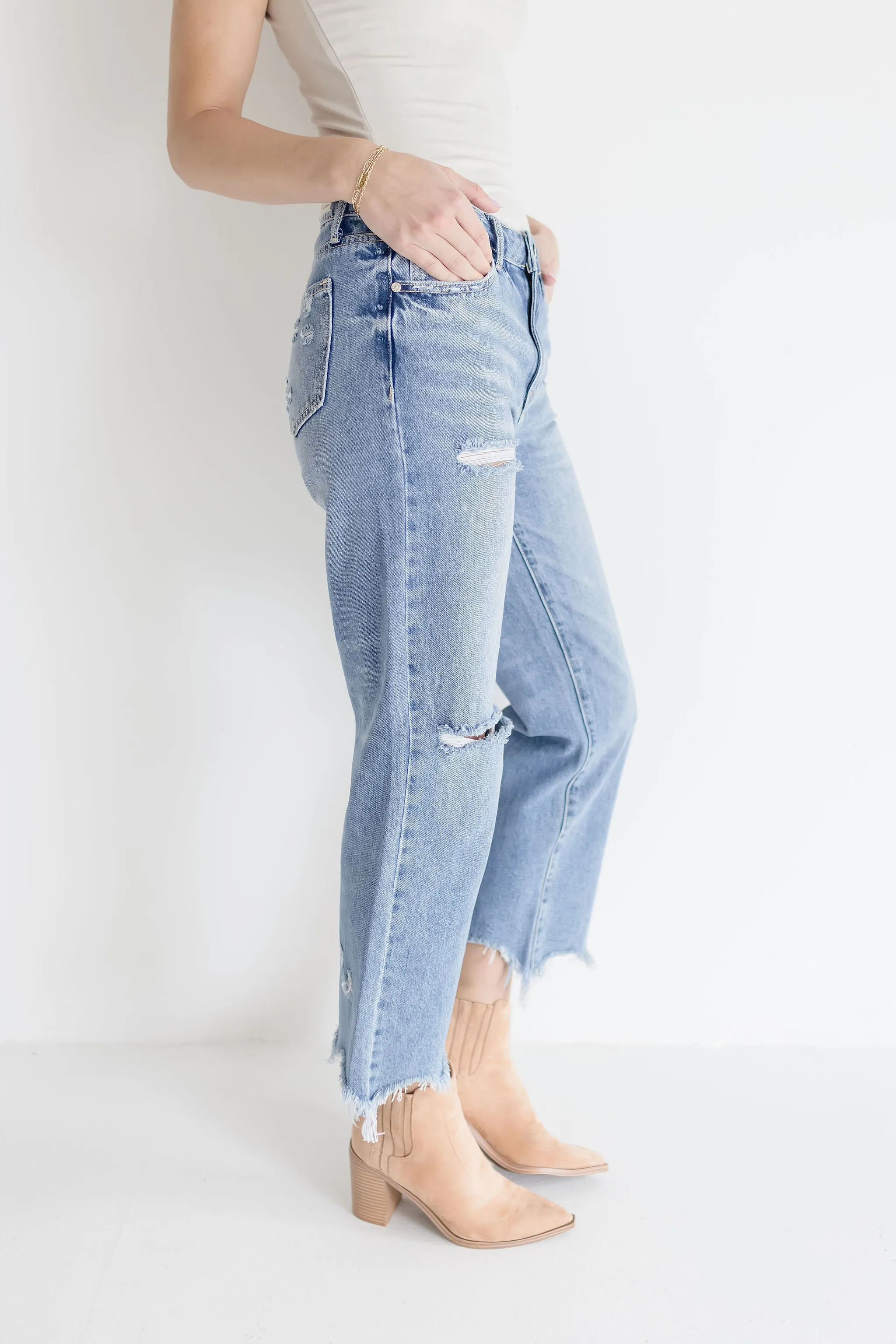 Anna High Rise Distressed Jeans Medium Wash