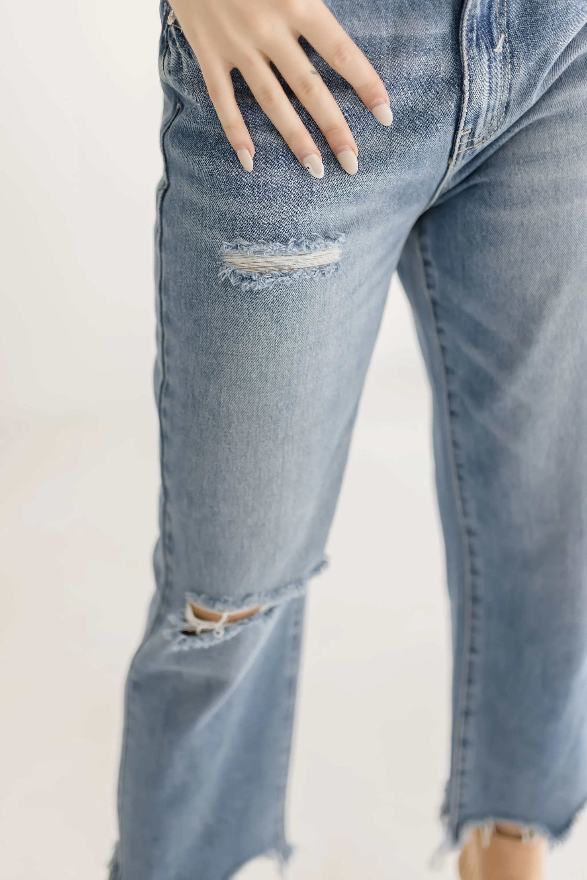 Anna High Rise Distressed Jeans Medium Wash