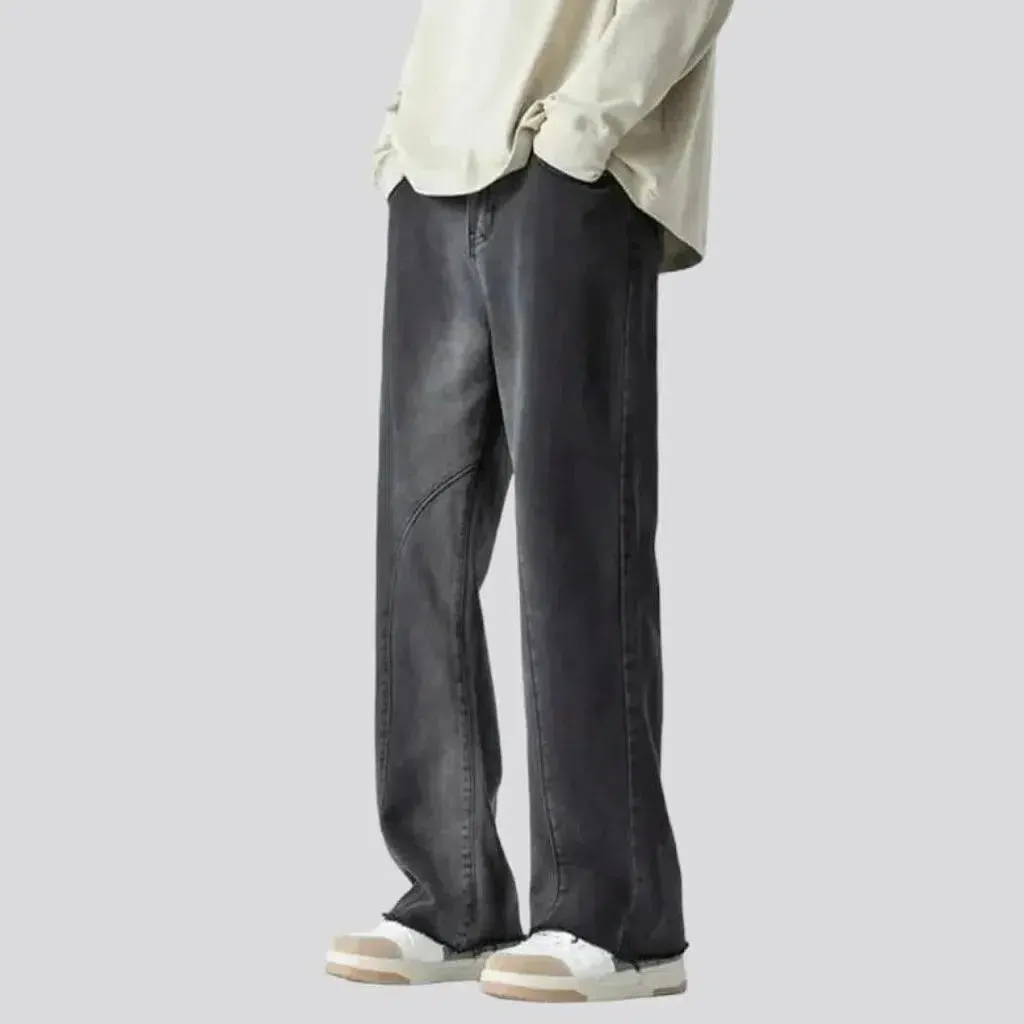 Floor-length men's high-waist jeans