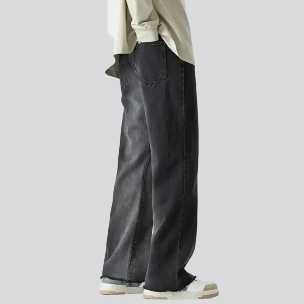 Floor-length men's high-waist jeans