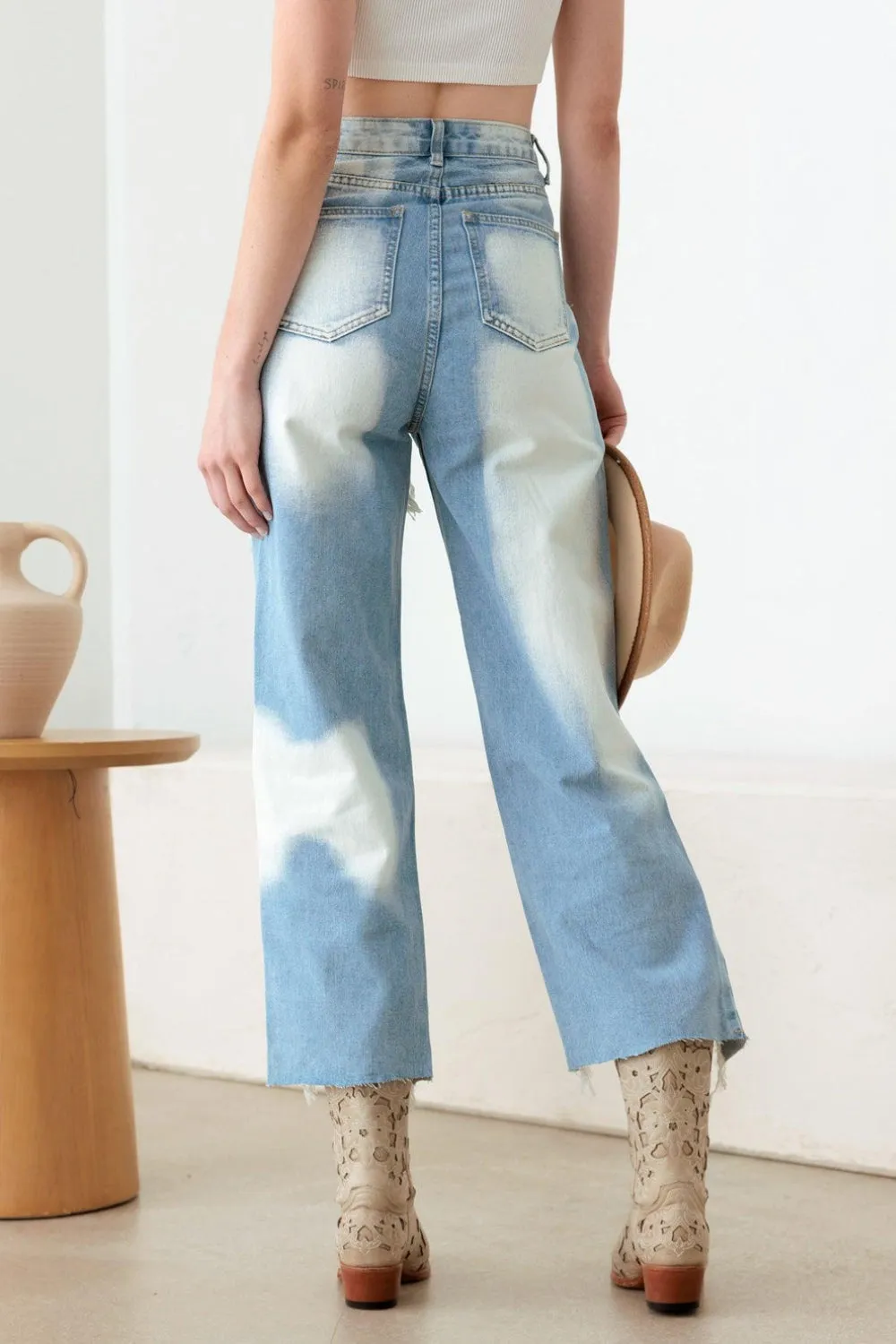 Frayed Cut Distressed Jeans