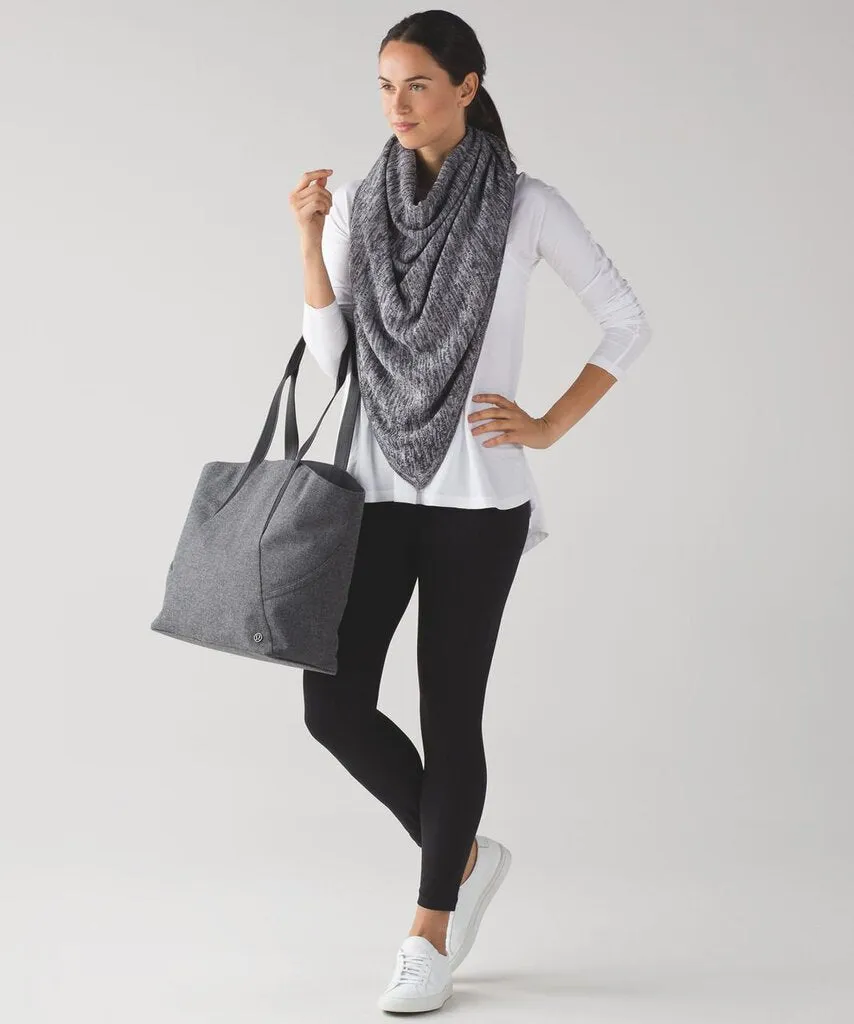 Lululemon Mantra Scarf in Heathered Black/Heathered White - Size OS