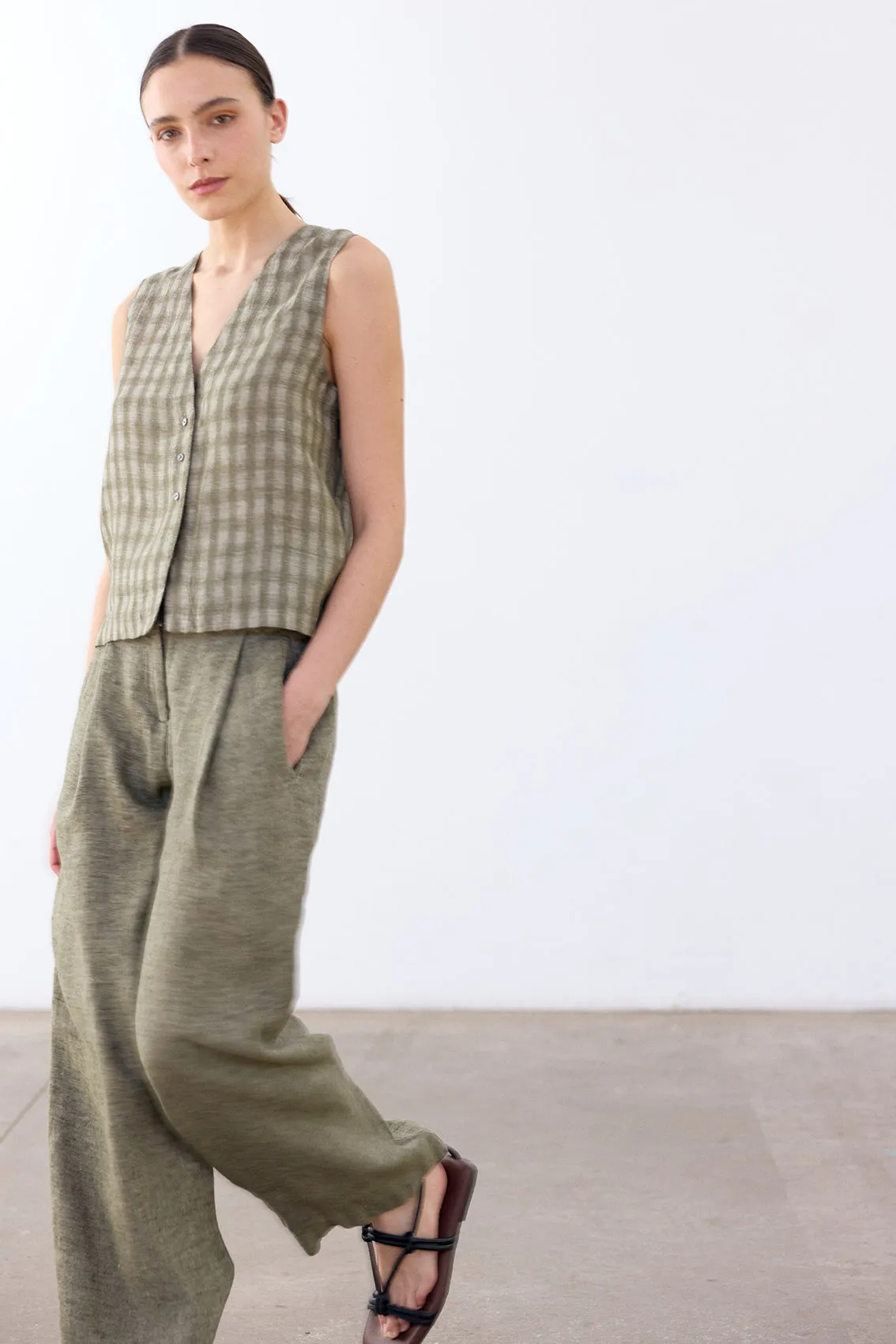 Pleated High-Waist Linen Trousers - Musgo