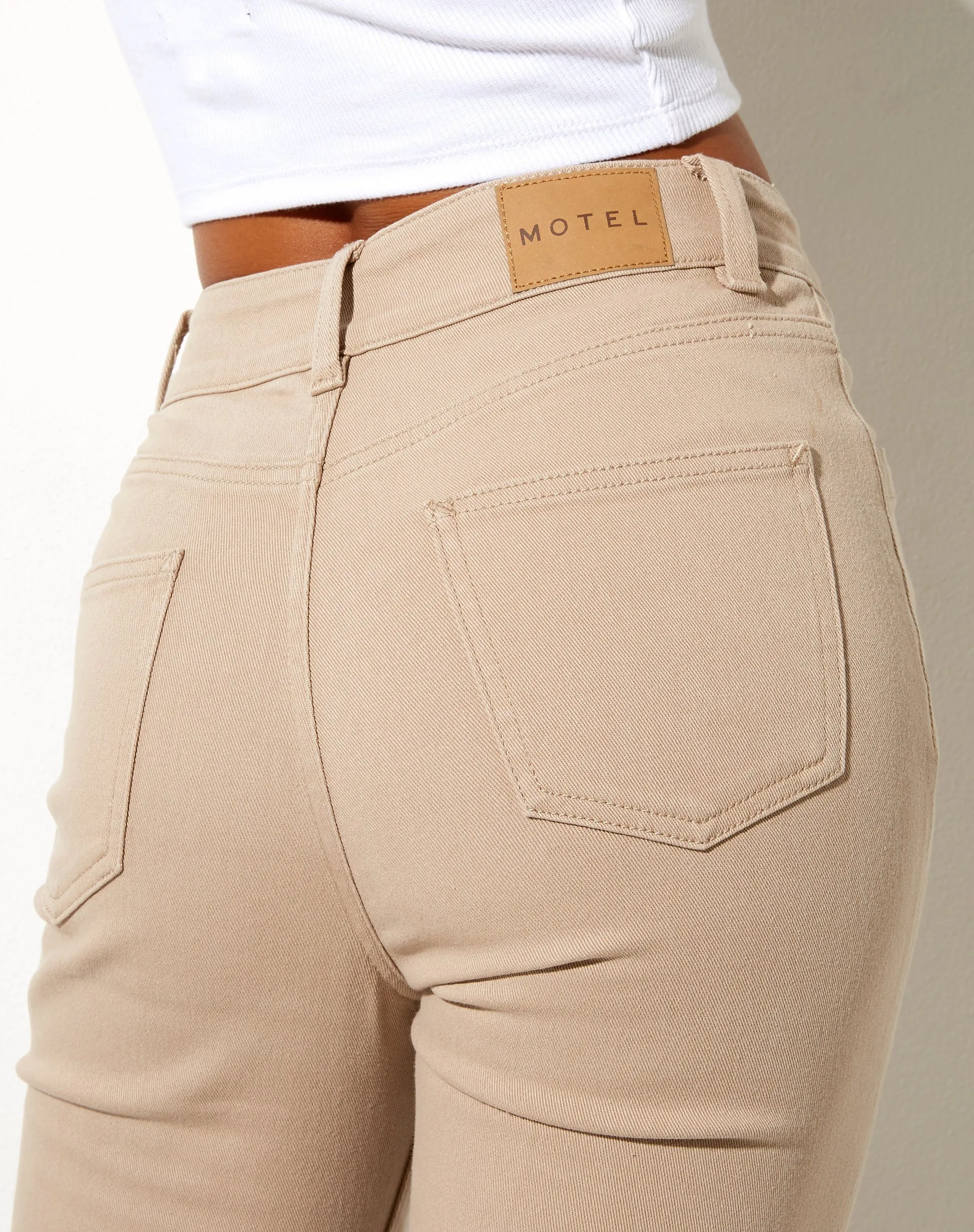 Seam Split Jeans in Winter Sandwash