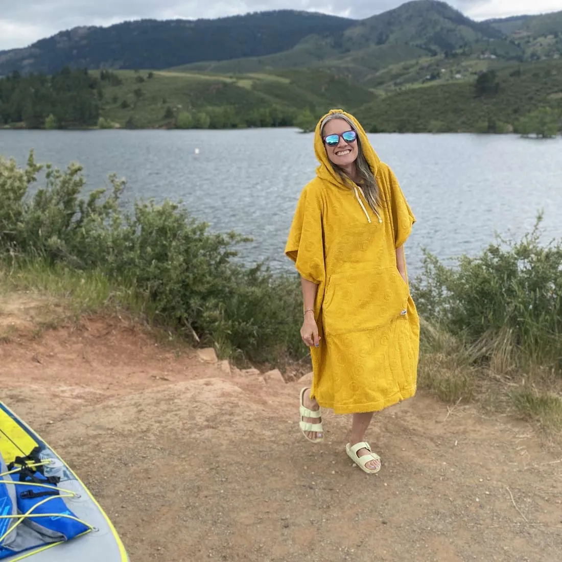 Shoreline Hooded Poncho Sunshine Smiley Yellow