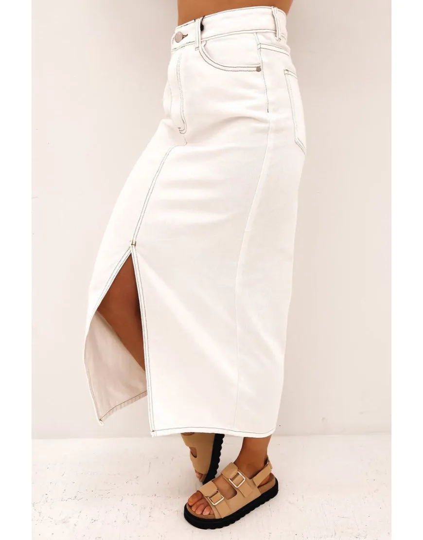 Skirt in Milky White