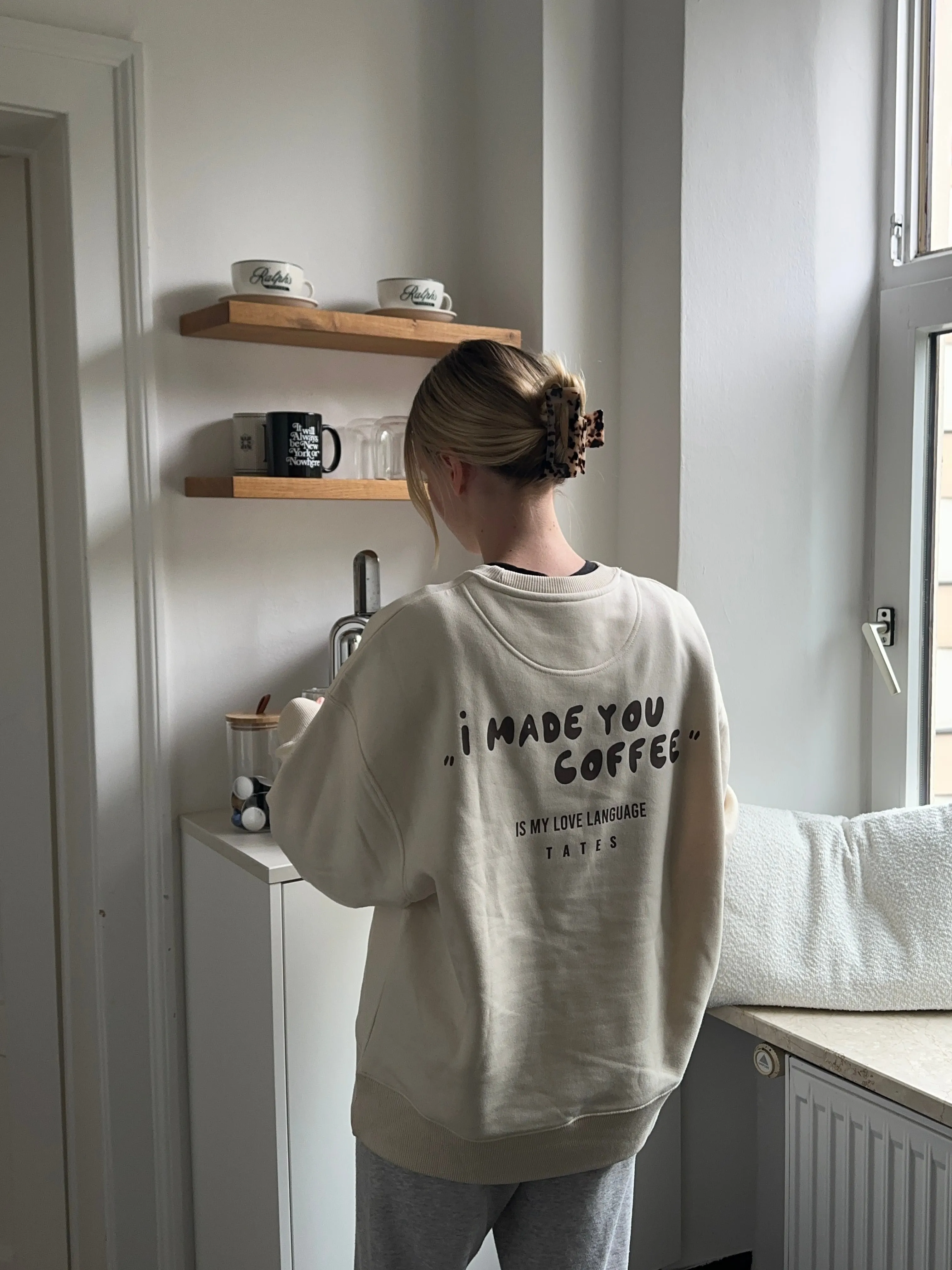 Sweater (Oversized) mit "I made you coffee" Motiv