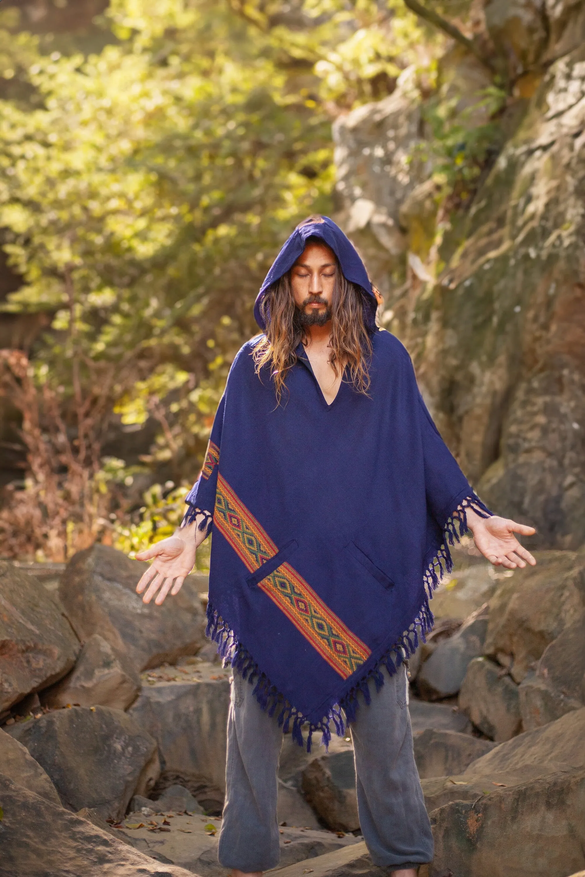 UPEKKHA Mens Hooded Poncho with Hood Indigo Purple Handwoven Pockets Cashmere and Acrylic Wool Tibet Zen Embroidery Primitive Mexican AJJAYA