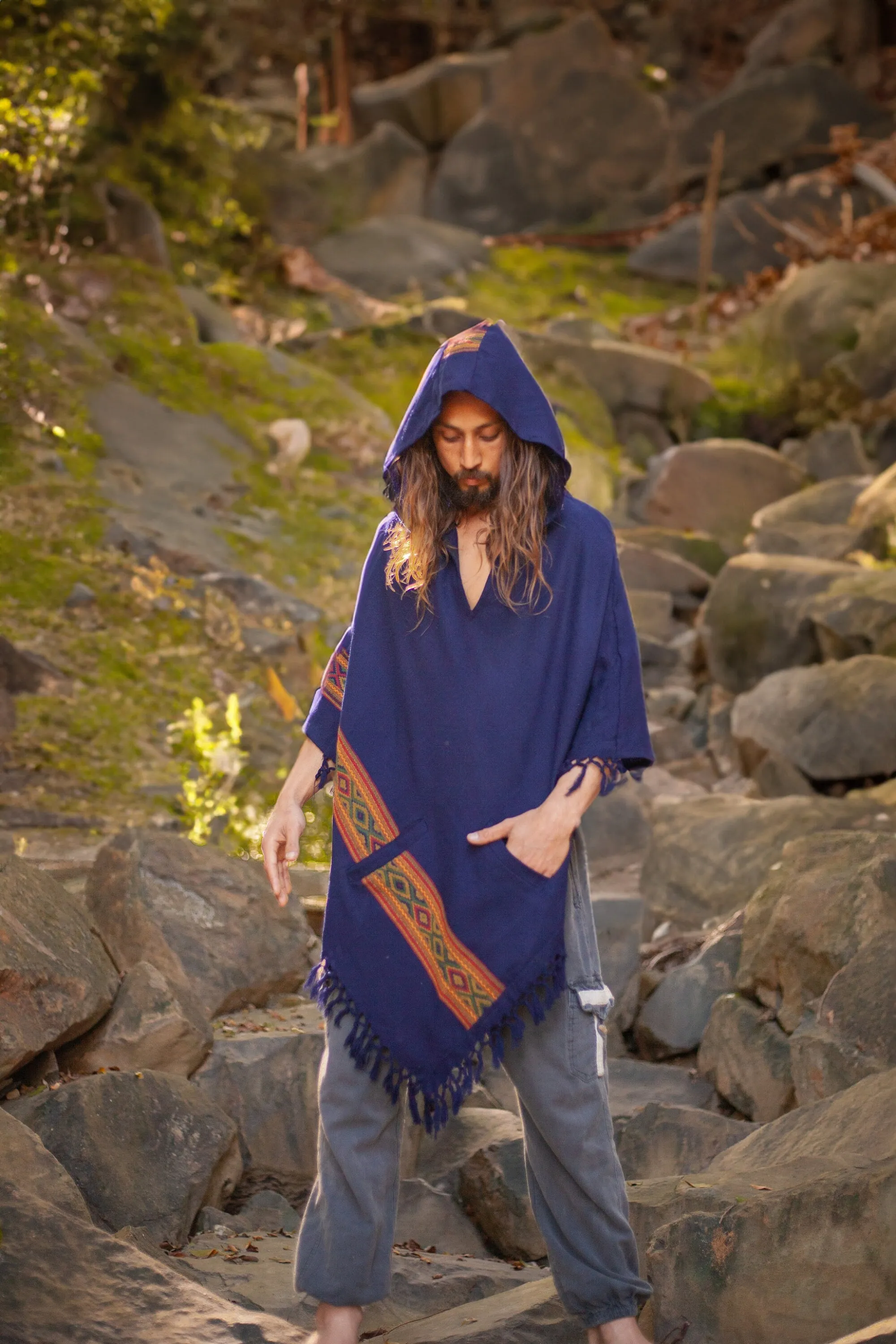 UPEKKHA Mens Hooded Poncho with Hood Indigo Purple Handwoven Pockets Cashmere and Acrylic Wool Tibet Zen Embroidery Primitive Mexican AJJAYA