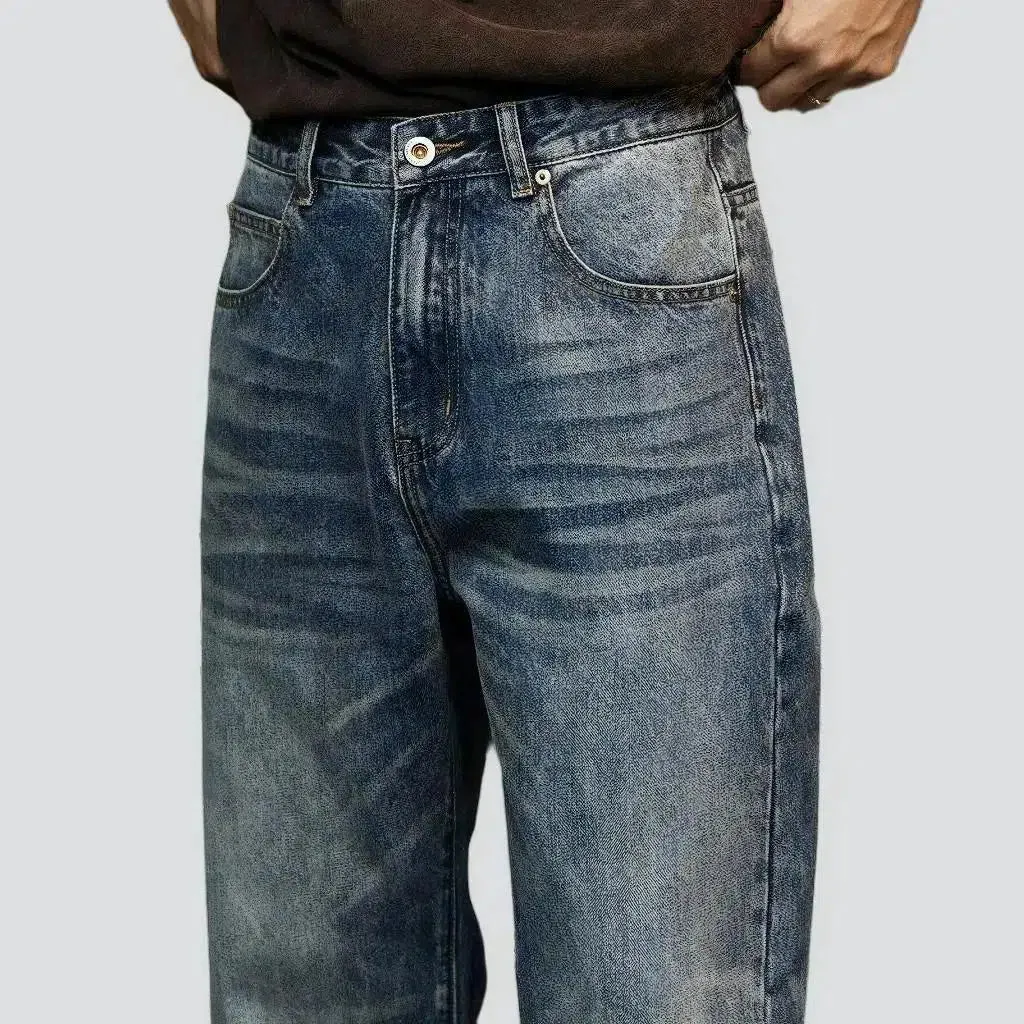 Whiskered men's loose jeans